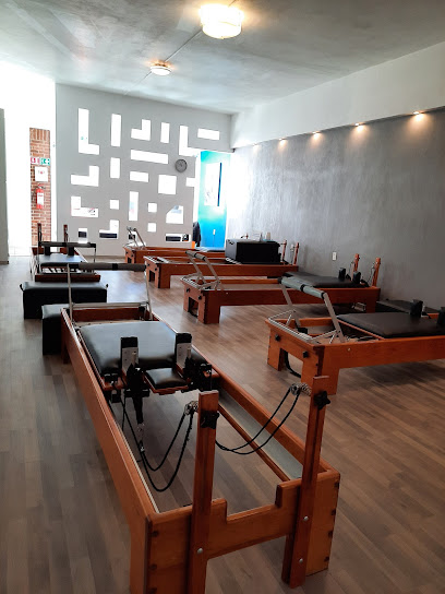 Sense Pilates Studio Plaza los Almendros.