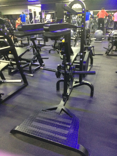 Cesar's Gym Cosmopol